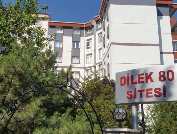 Dilek 80 Sitesi 10 F Blok